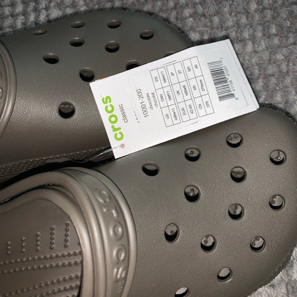 Brand New Men’s Classic Crocs in Chocolate